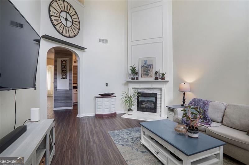 342 SAINT CLAIRE DR