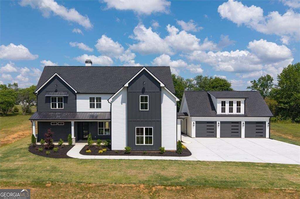 Photo of 1250 HAYS MILL Road, Carrollton, GA 30117 (MLS # 10873068)