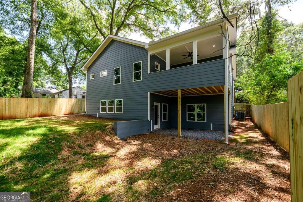 Photo of 387 Hillside Drive SW, Atlanta, GA 30310 (MLS # 10625278)