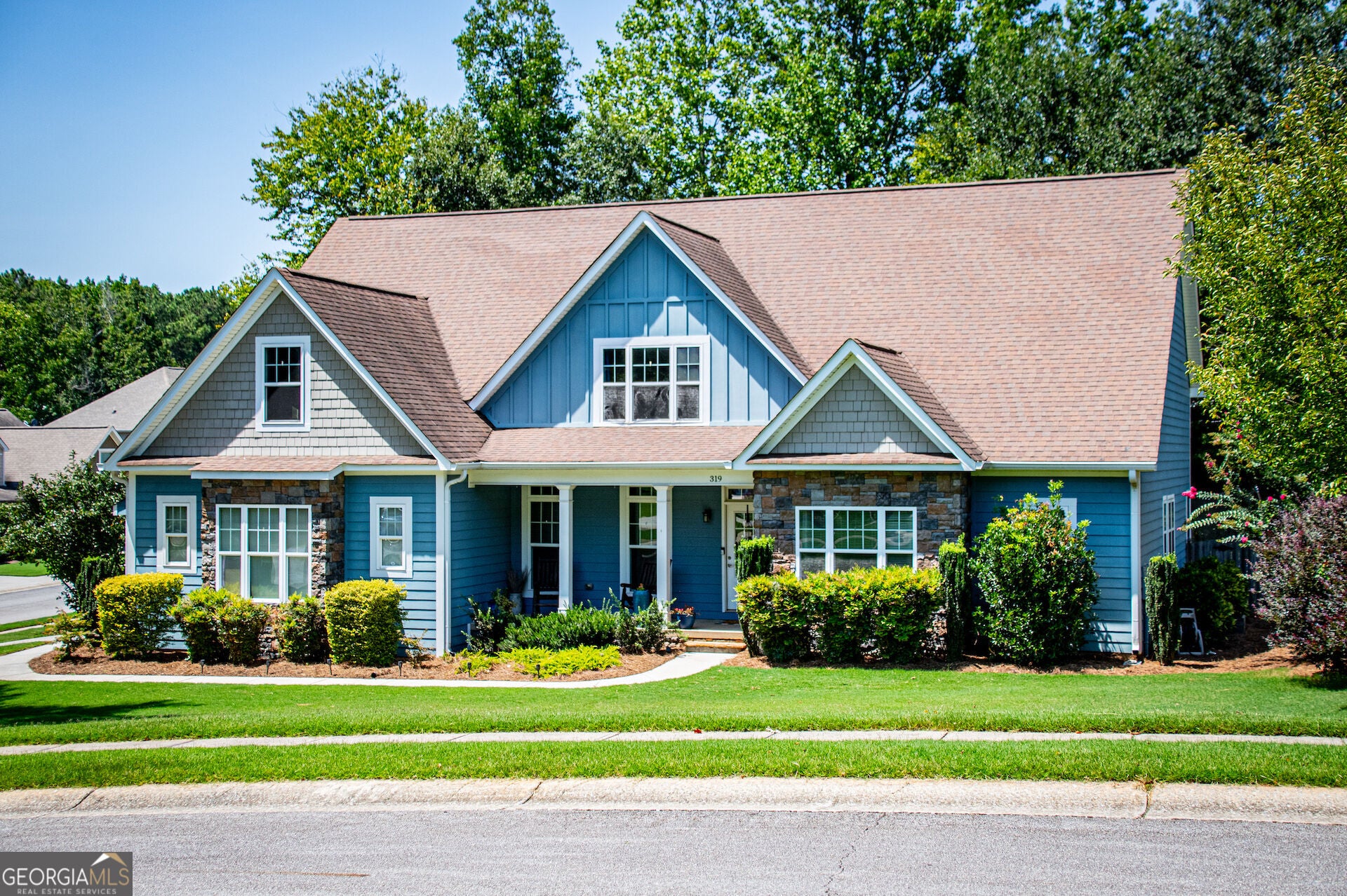 319 Wooded Glen LN