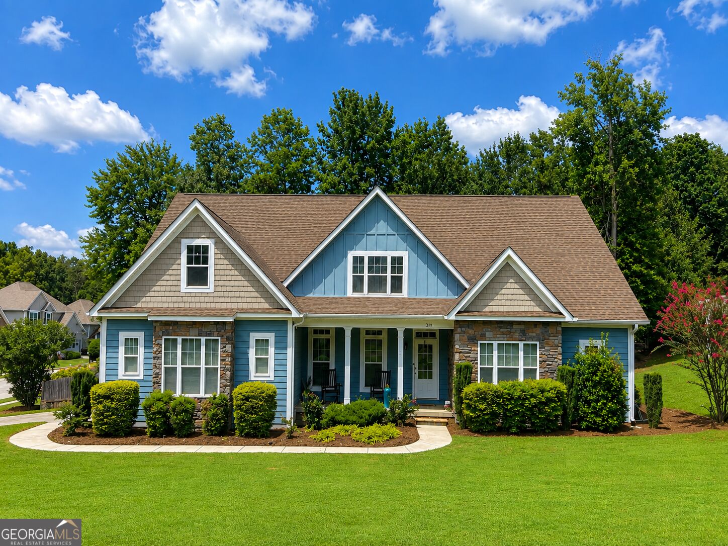 319 Wooded Glen LN