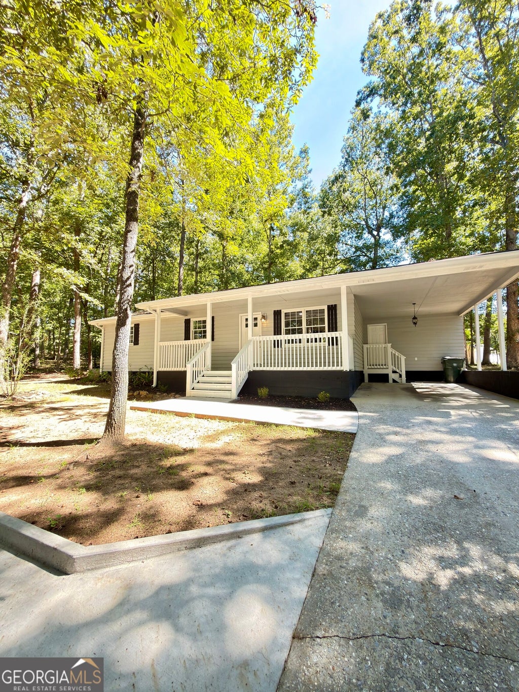 Photo of 200 Swain Street, Clarkesville, GA 30523 (MLS # 10854115)