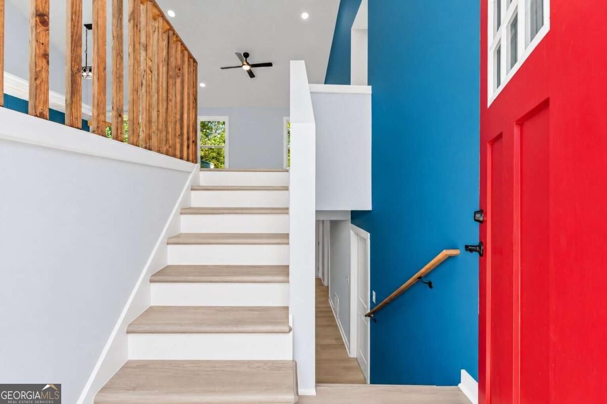 590 Pinnacle PT