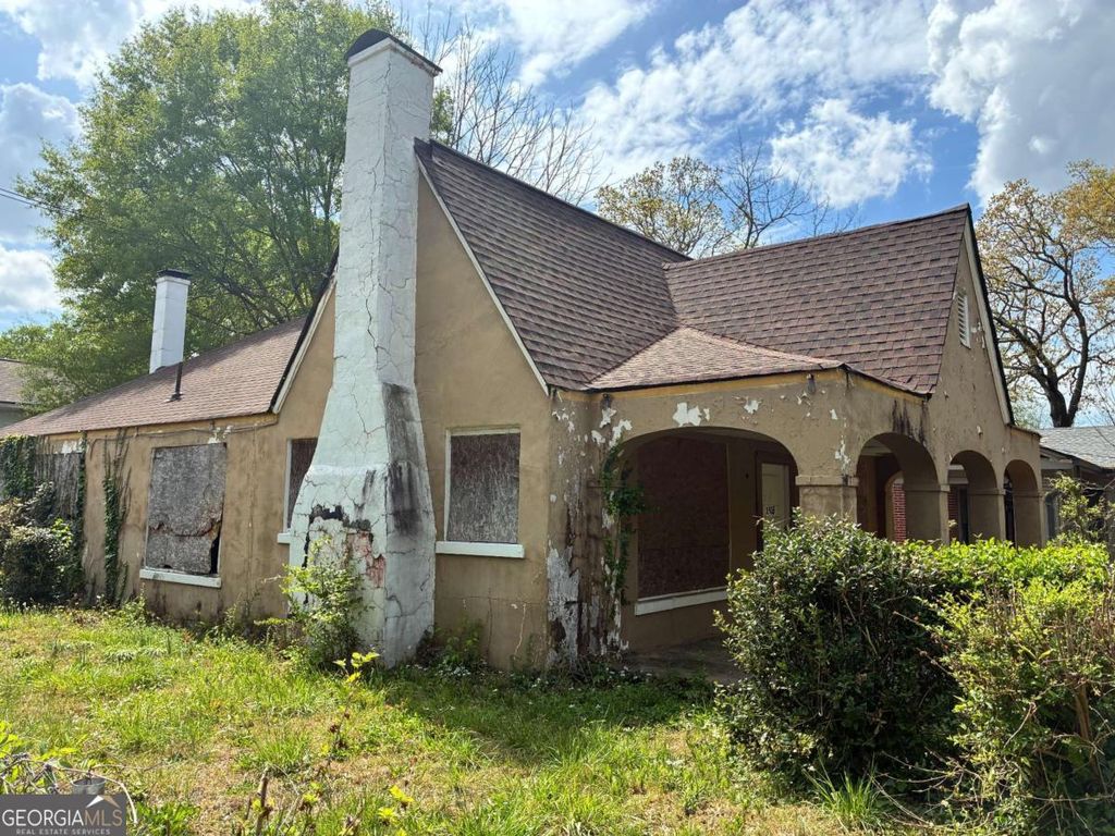 Photo of 1908 Lakewood Terrace SE, Atlanta, GA 30315 (MLS # 10723650)