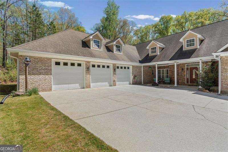 8878 Brewer RD
