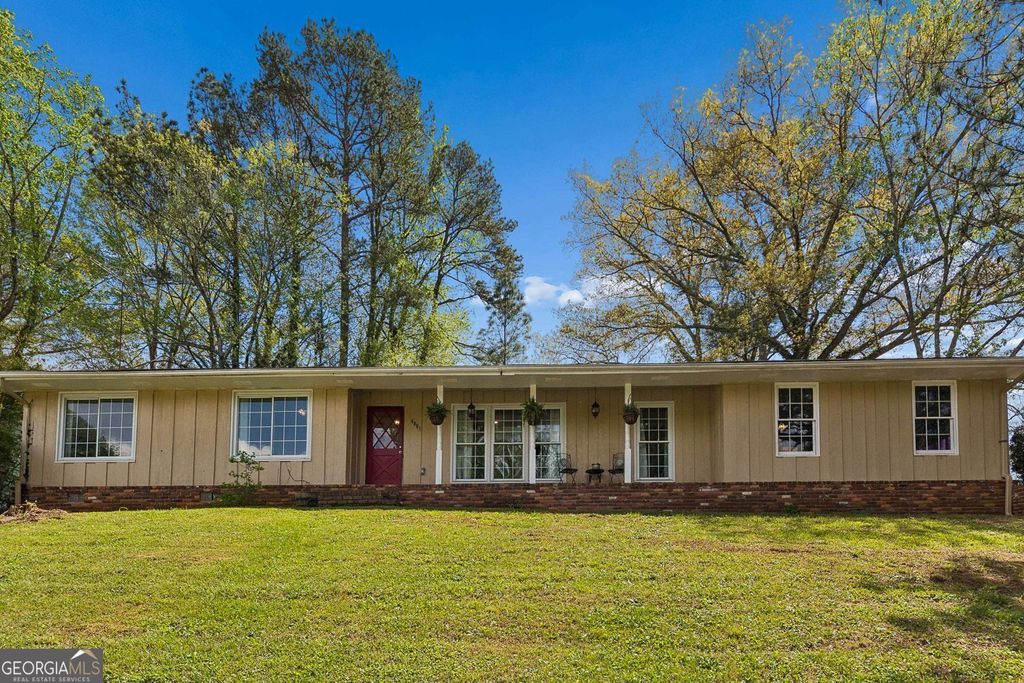 Photo of 4601 Wendover Drive, Stone Mountain, GA 30083 (MLS # 10724662)