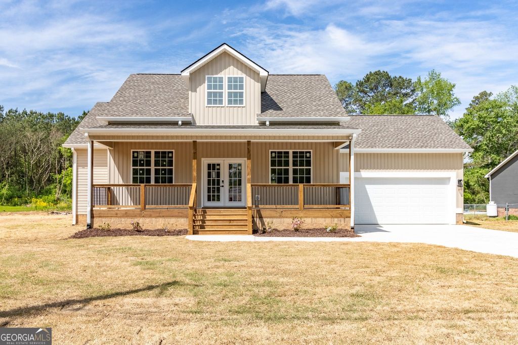 Photo of 822 Wildwood, Chatsworth, GA 30705 (MLS # 10736323)