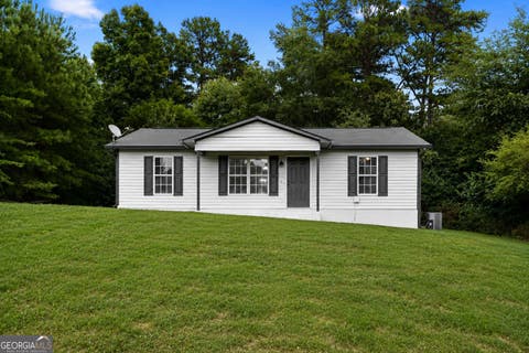 Photo of 332 Lavista Drive SW, Calhoun, GA 30701 (MLS # 10806080)