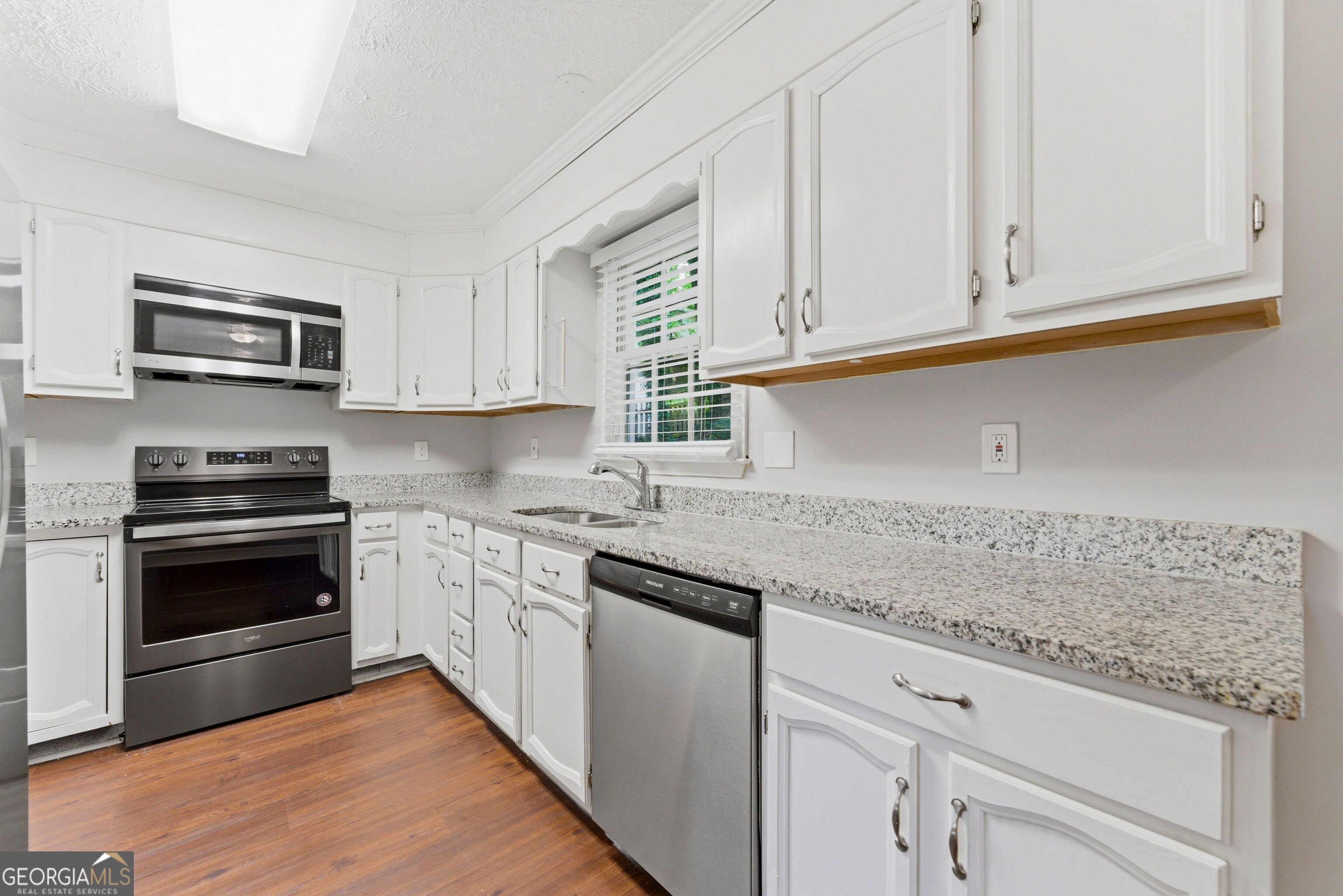 2568 N Arbor TRL