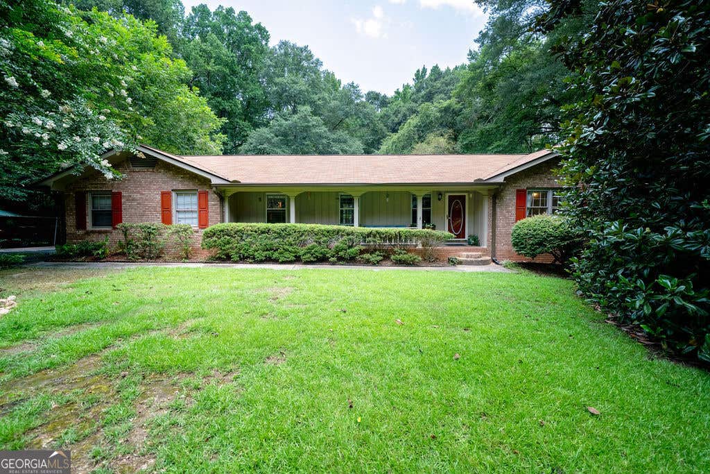 Photo of 100 Melody Lane, Fayetteville, GA 30215 (MLS # 10822403)