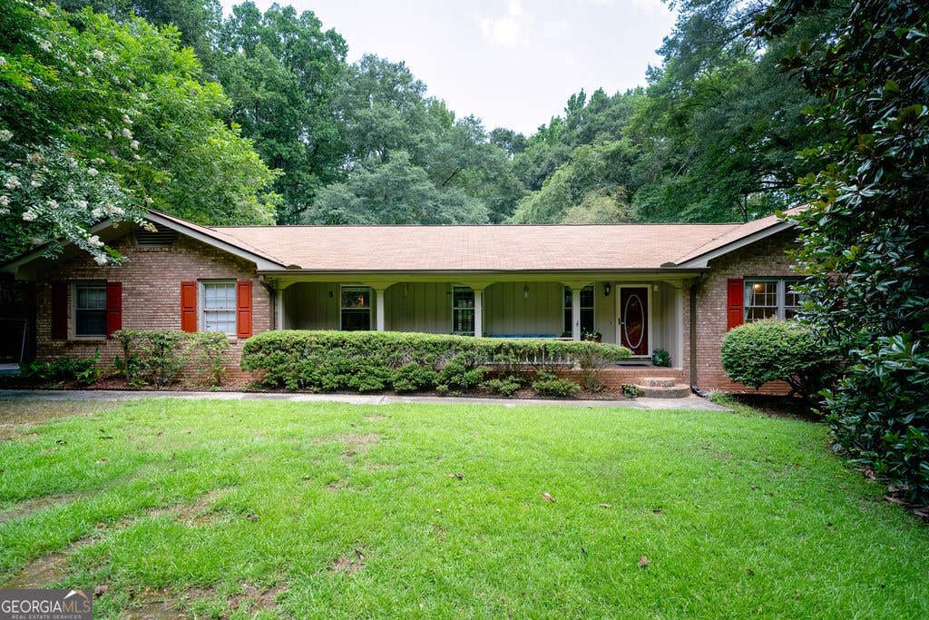 Photo of 100 Melody Lane, Fayetteville, GA 30215 (MLS # 10822403)