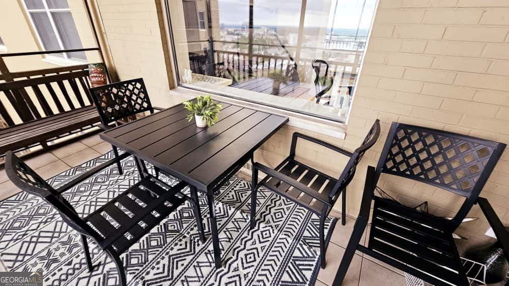 Peachtree Towers - Residential Income