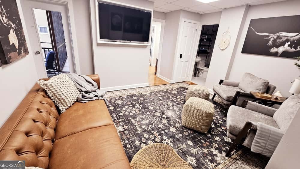 300 Peachtree ST NE 17H