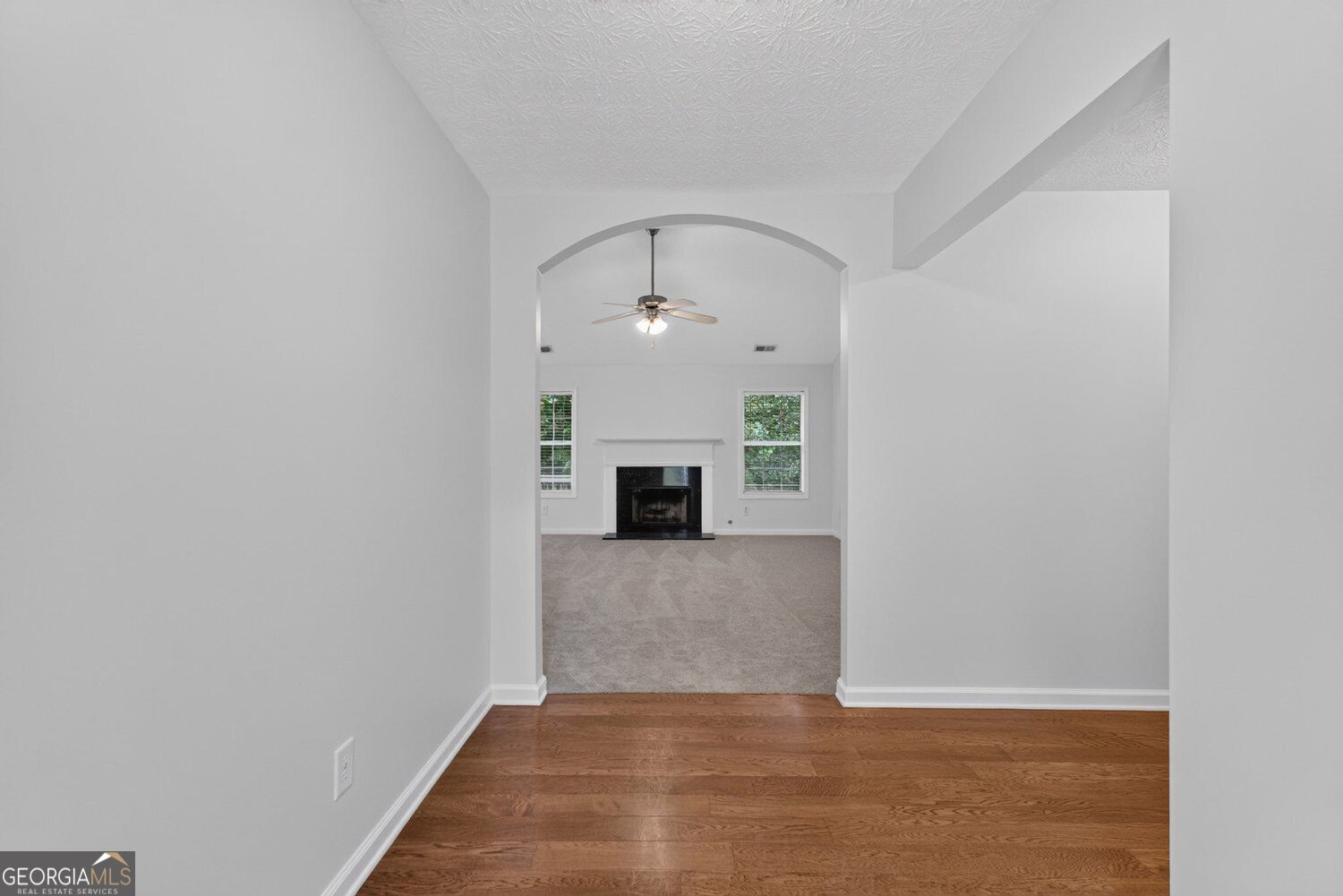 17 Mitchell DR