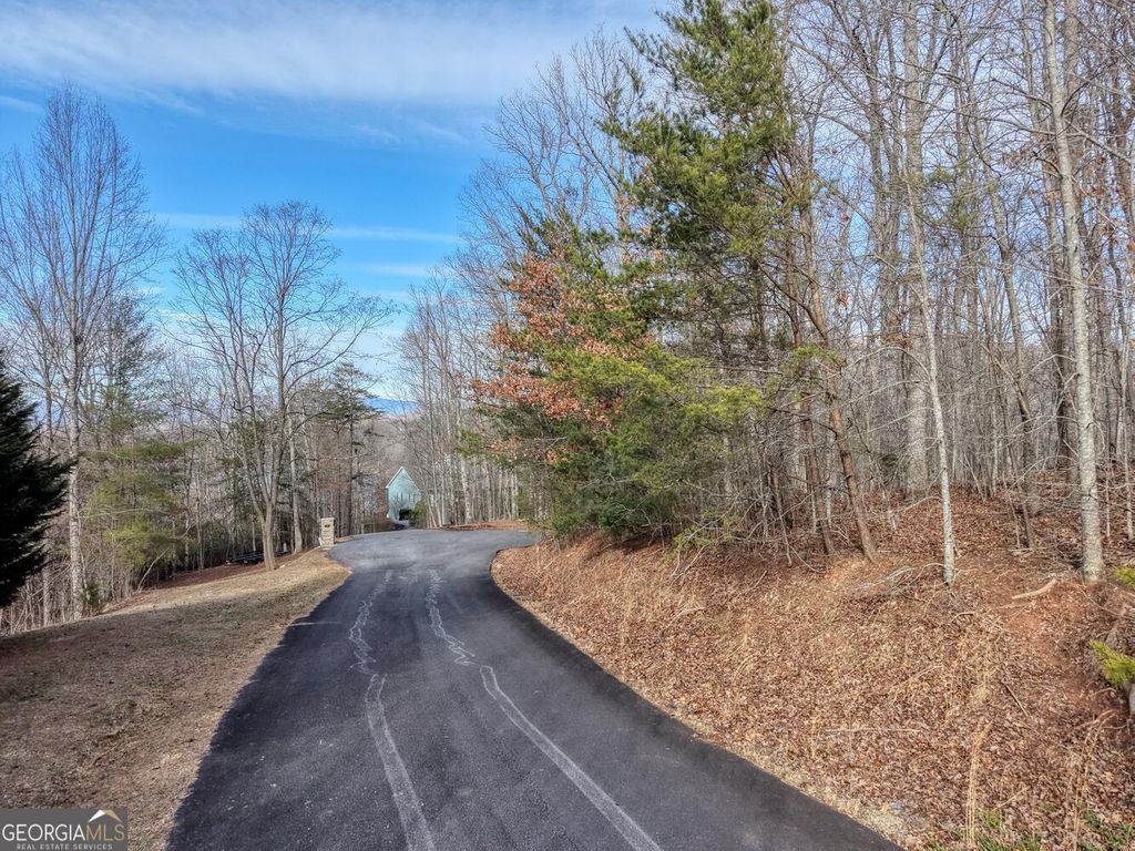 Photo of 9 Oak Pointe Drive, Hiawassee, GA 30546 (MLS # 10692176)