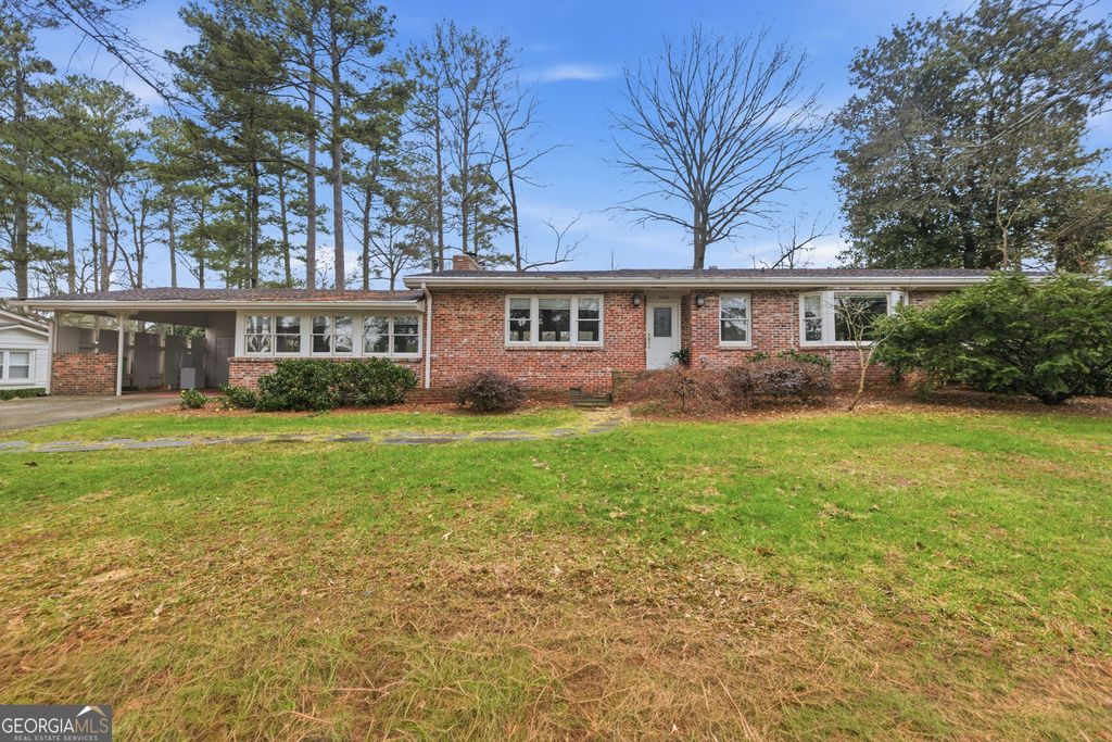 Photo of 3302 Wynn Drive, Avondale Estates, GA 30002 (MLS # 10690581)