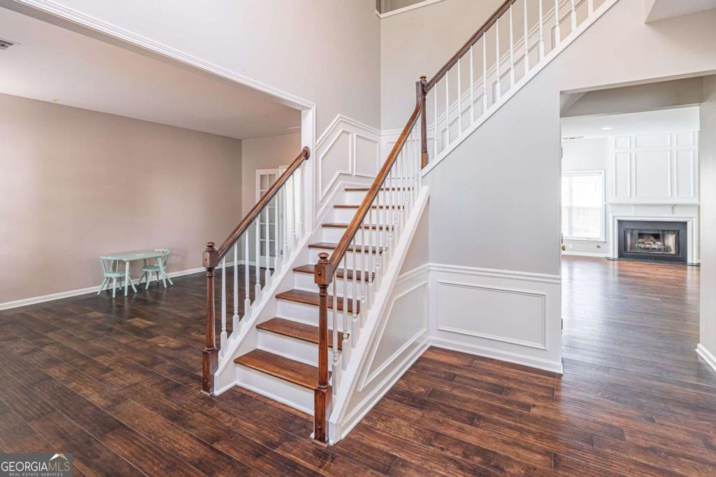 Photo of 230 Albrighton Court, Suwanee, GA 30024 (MLS # 10792302)