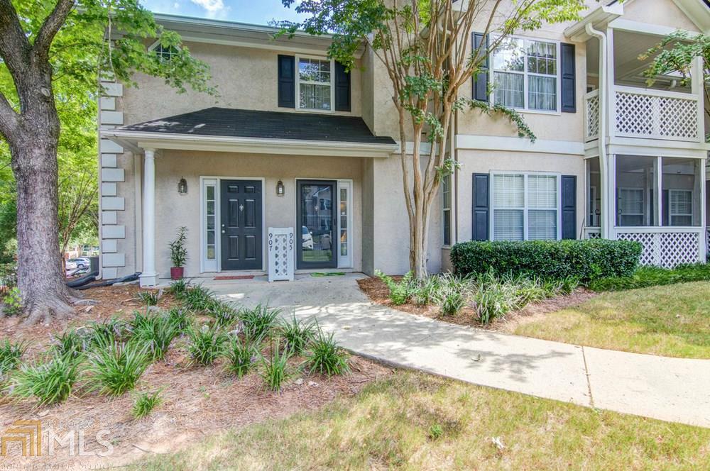 A PRICE REDUCTION THAT COUNTS! ***Care-free Living in Upscale Area*** Peachtree Corners location next door to outstanding renovated LIFETIME ATHLETIC & TENNIS CLUB*** Terrific OPPORTUNITY and LOCATION!! Freshly painted Roommate plan with adjoining baths and walk-in closets. Kitchen upgrades include stove, microwave, lighting, floor and backsplash. Separate laundry room. Beautiful Private Pool for residents. City pocket park at rear entrance. Easy access.