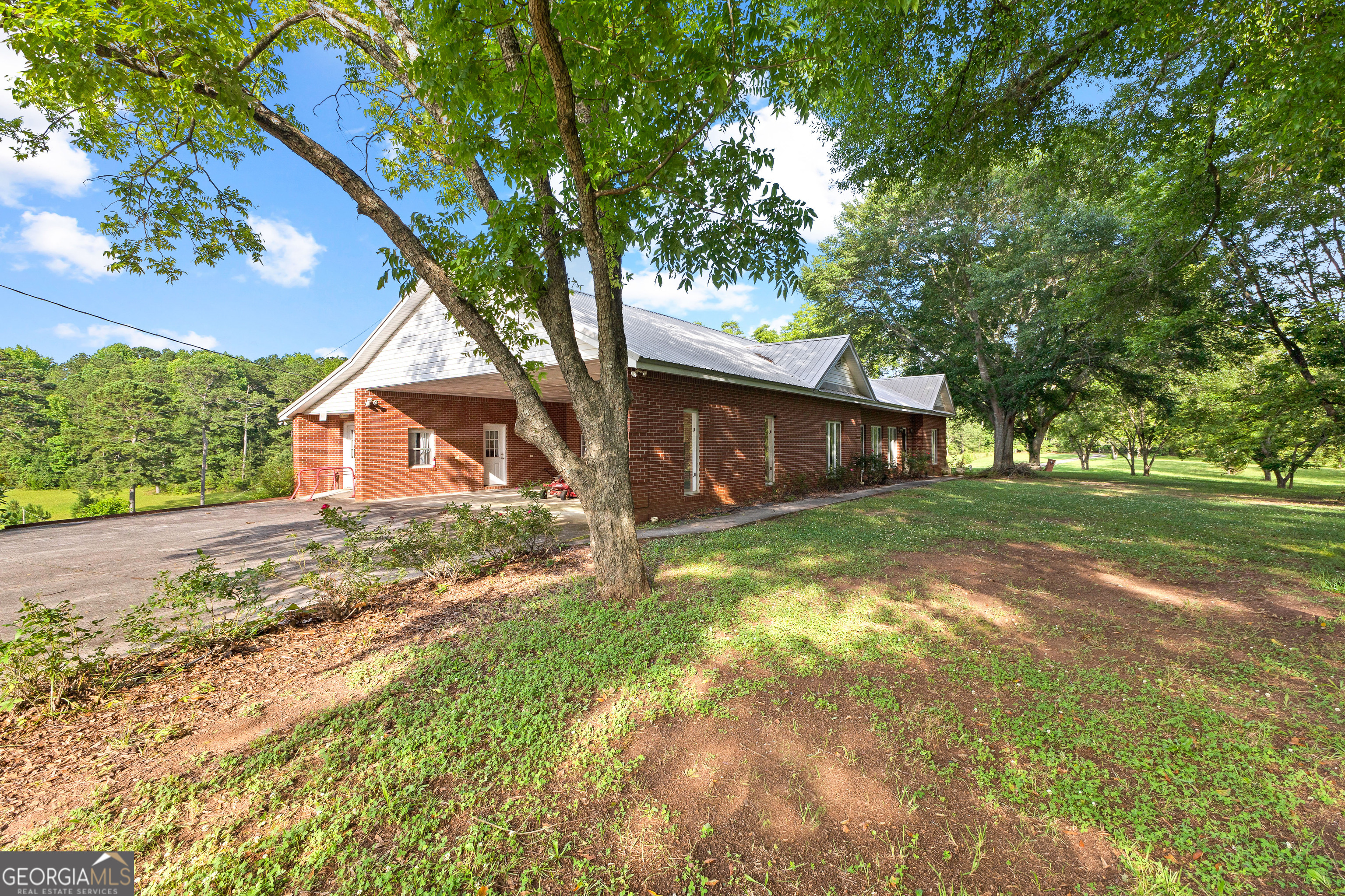 111 Patterson RD