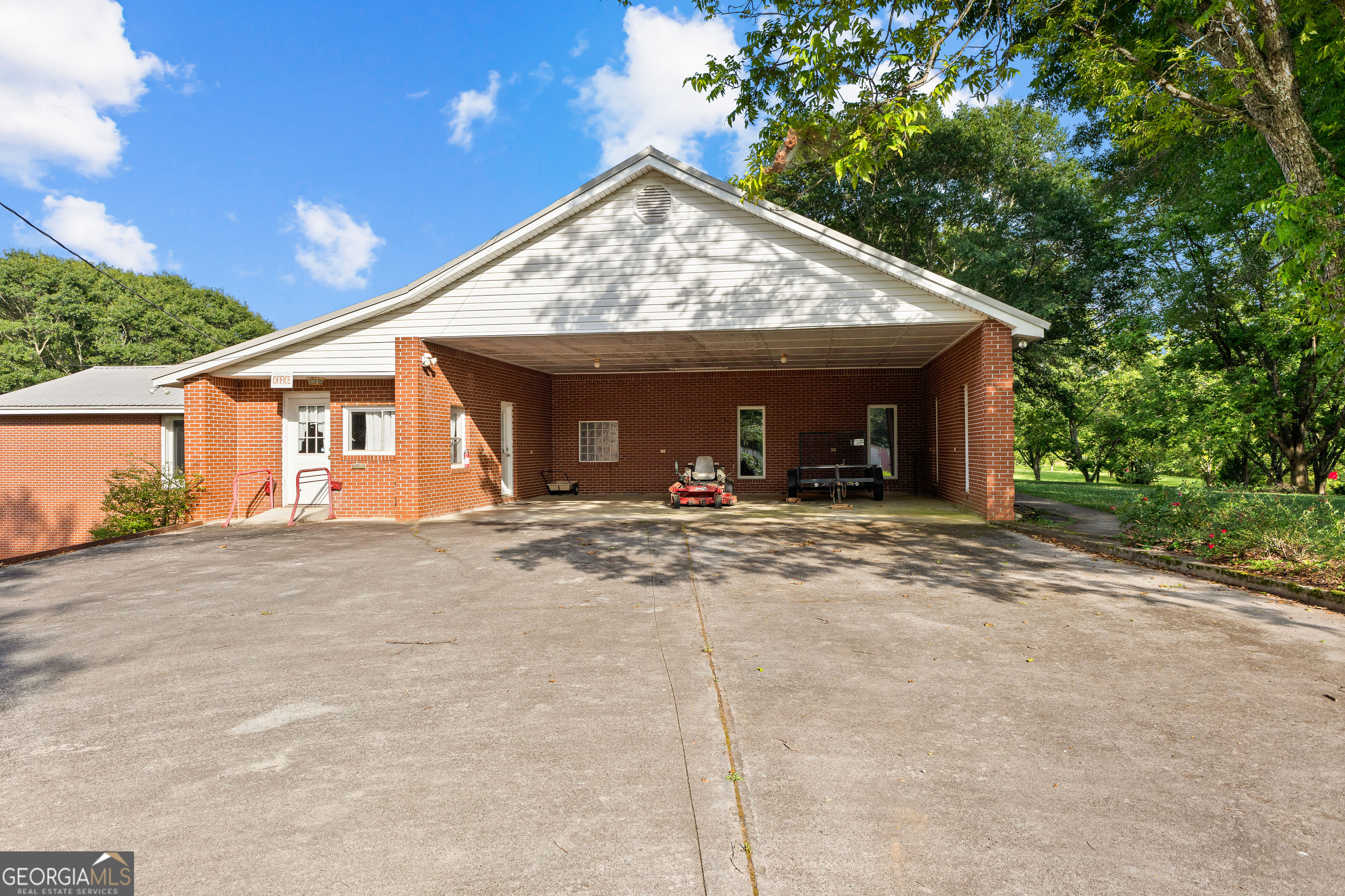 111 Patterson RD