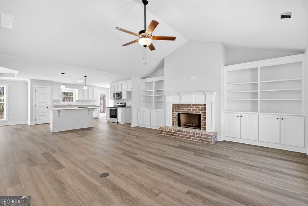 Photo of 198 Mockingbird Lane #30, Winder, GA 30680 (MLS # 10728644)