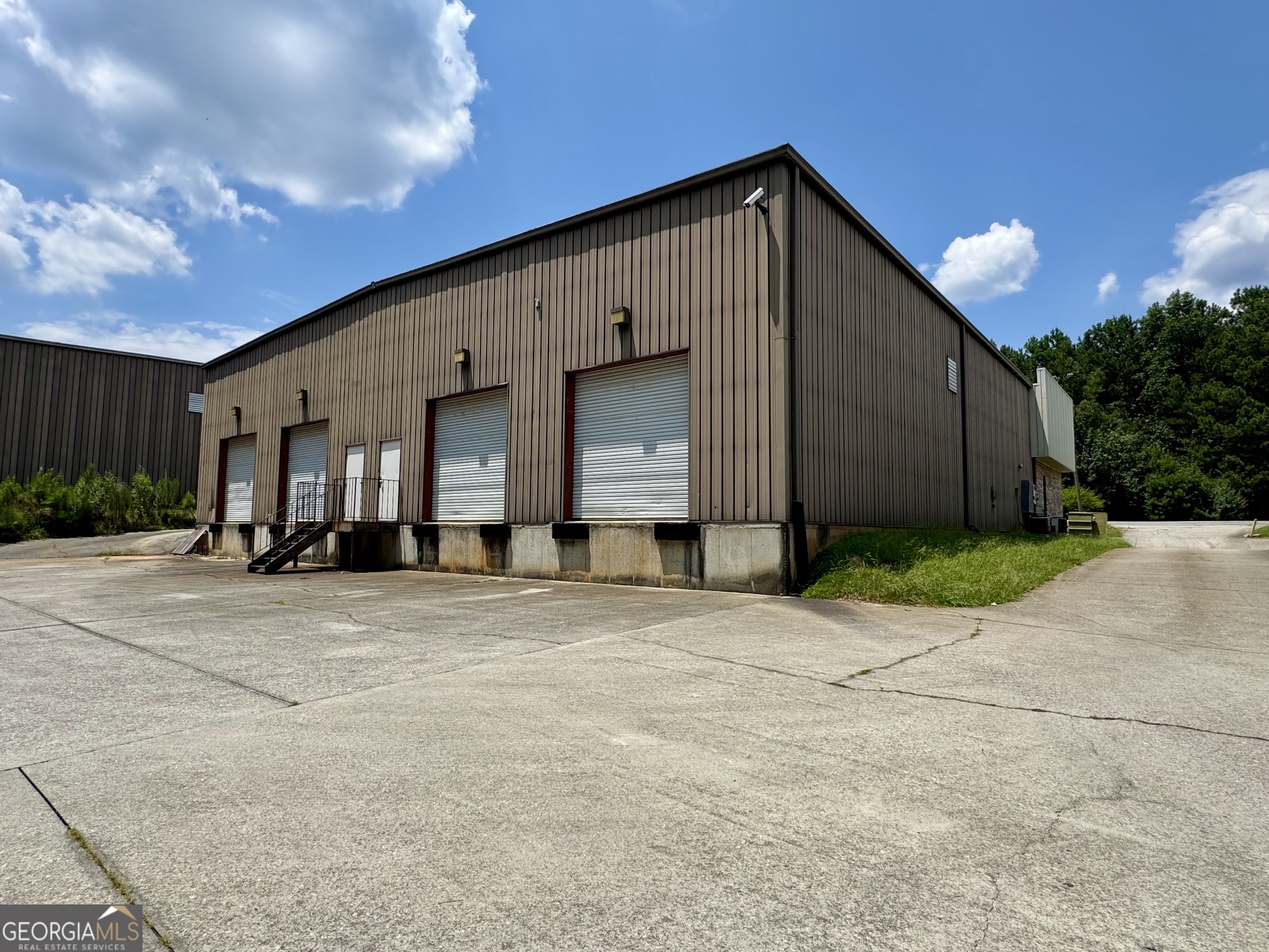 120 Andrew DR