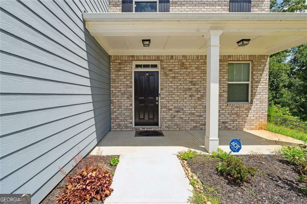 Photo of 3604 Wartrace Drive, Atlanta, GA 30331 (MLS # 10688875)