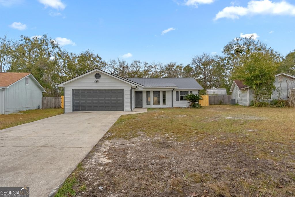 Photo of 421 Sunnyside Drive, St. Marys, GA 31558 (MLS # 10678659)