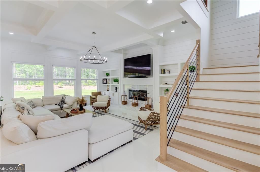 961 Nours CIR