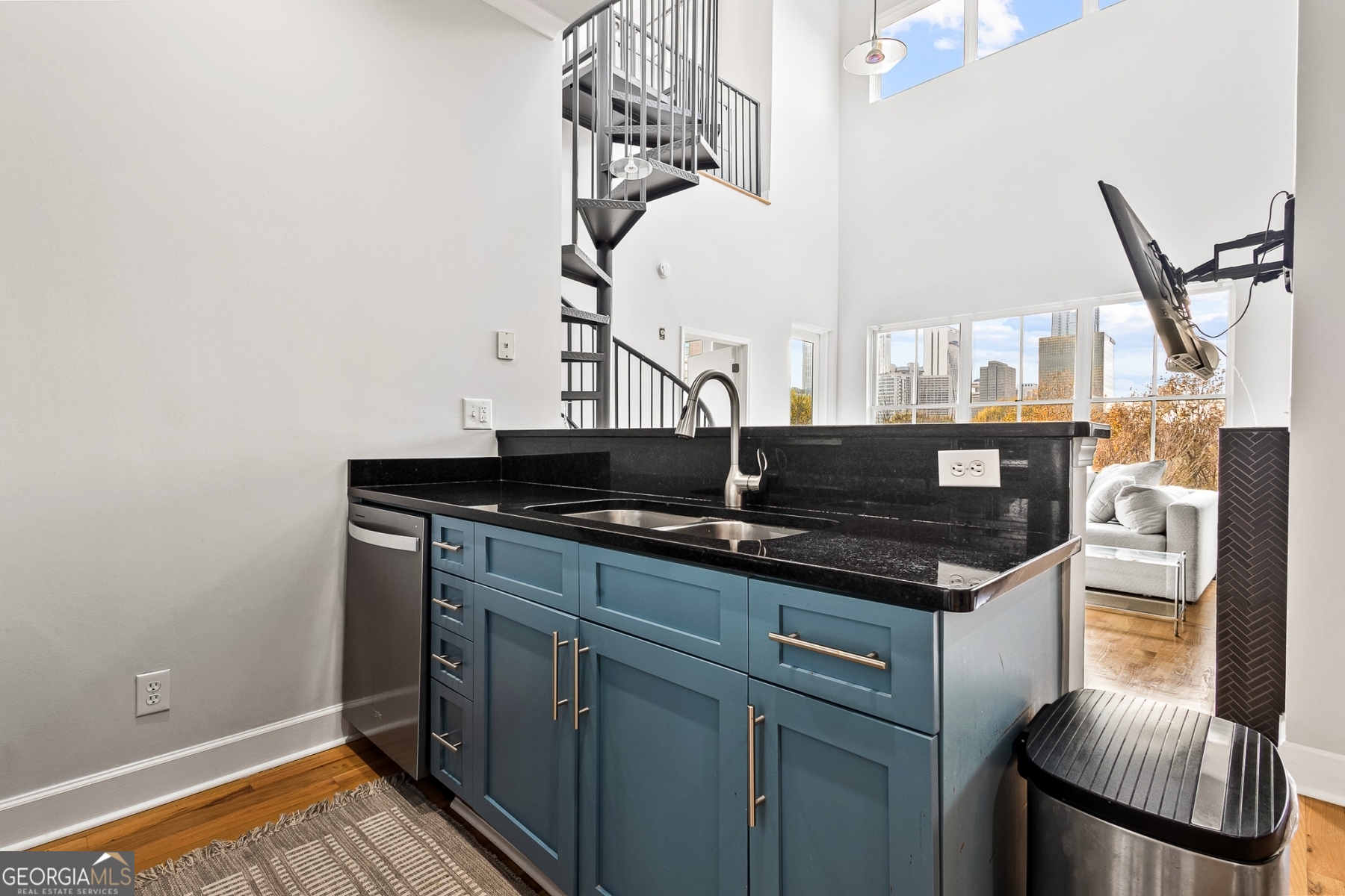 384 Ralph McGill BLVD NE 405