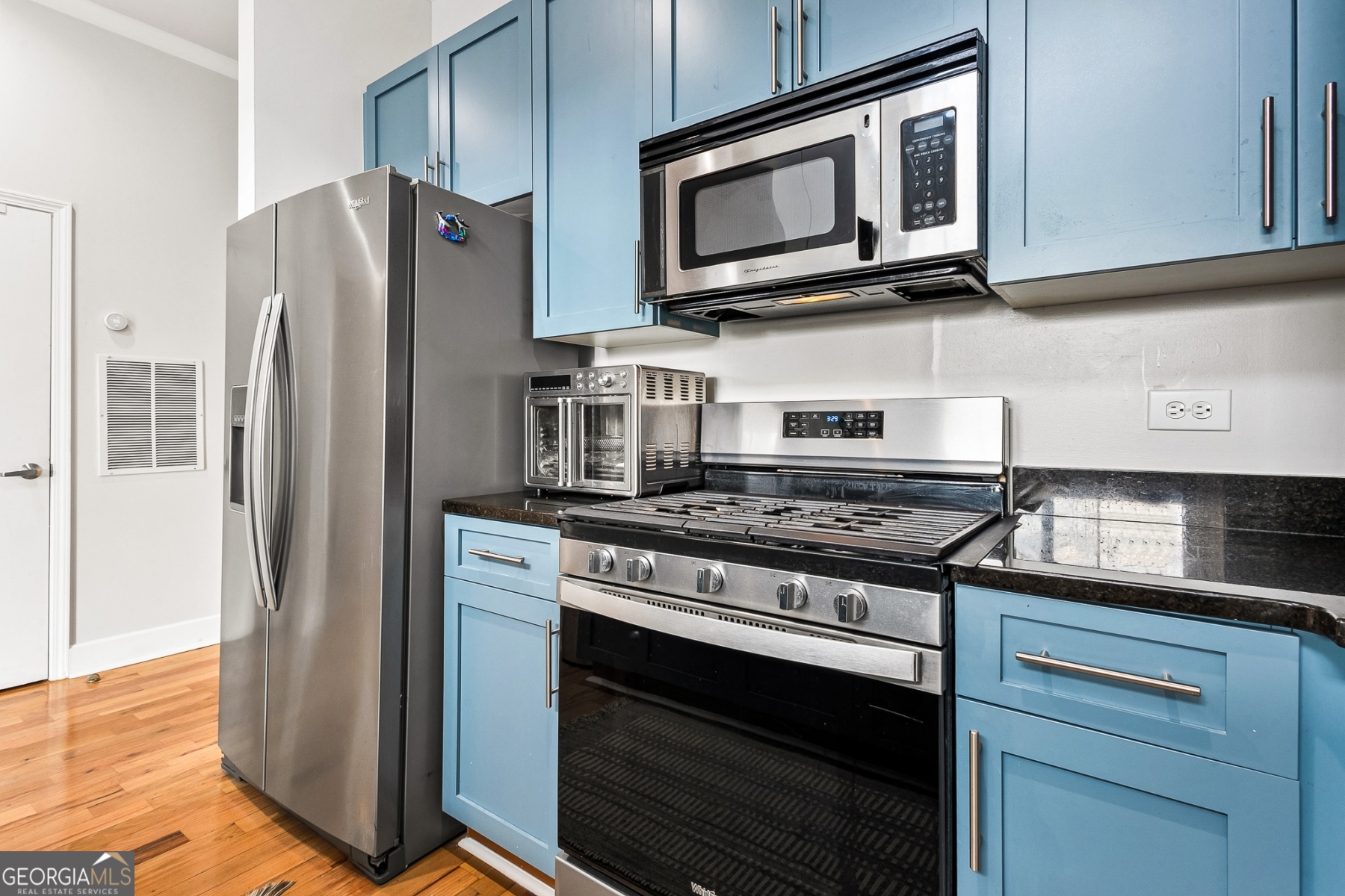 384 Ralph McGill BLVD NE 405