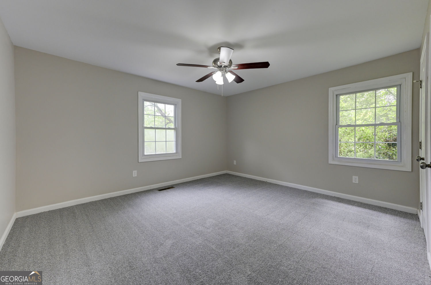 Locust Grove, Georgia 30248, United States, 5 Bedrooms Bedrooms, ,3 BathroomsBathrooms,Residential,Active,240506