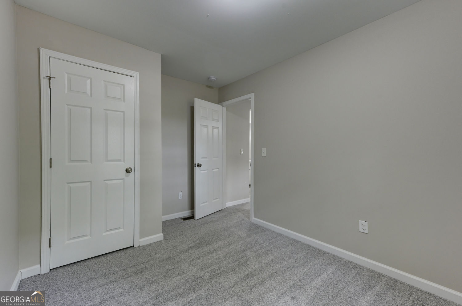 Locust Grove, Georgia 30248, United States, 5 Bedrooms Bedrooms, ,3 BathroomsBathrooms,Residential,Active,240506