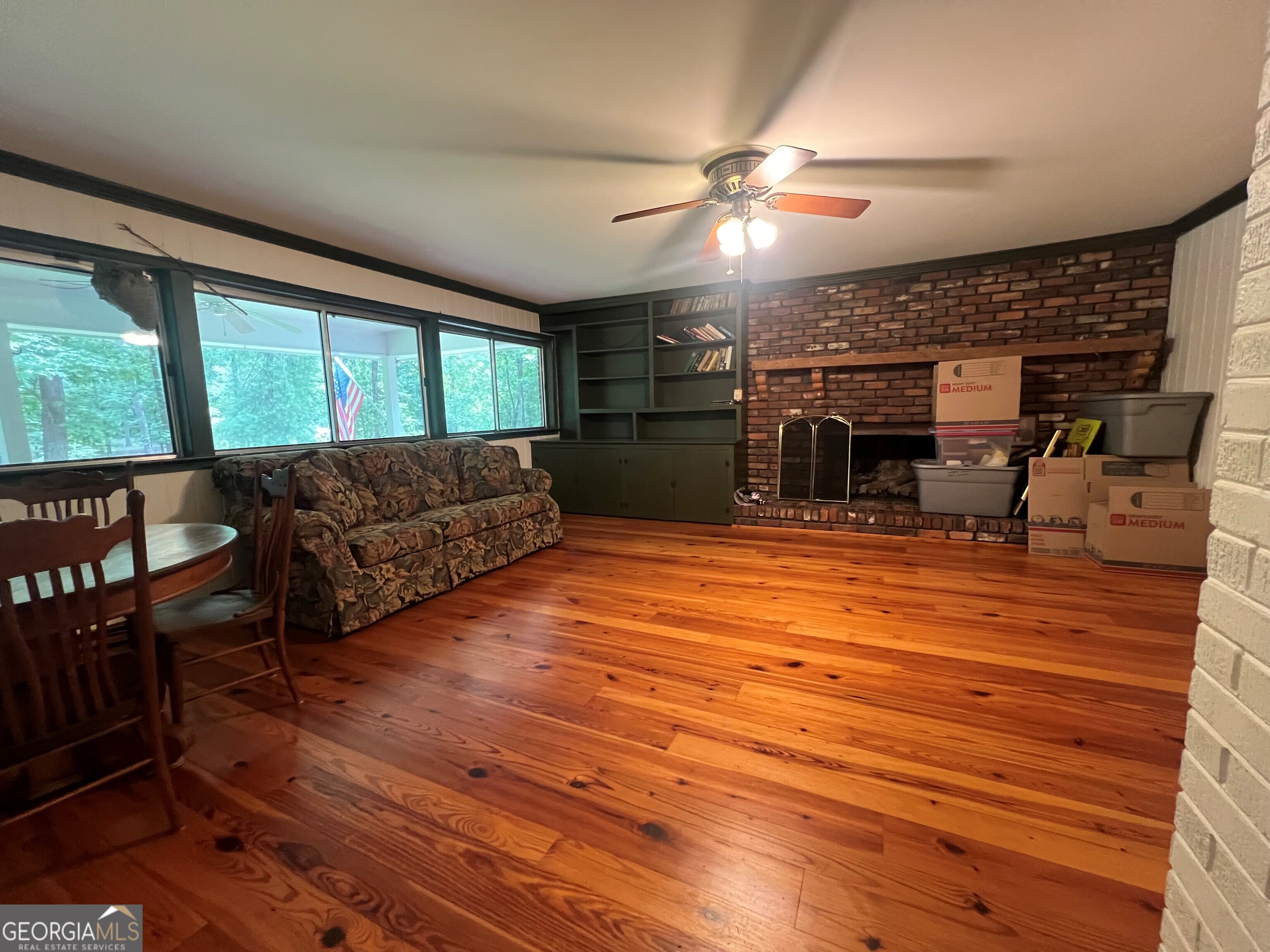 16 Summit Drive SE