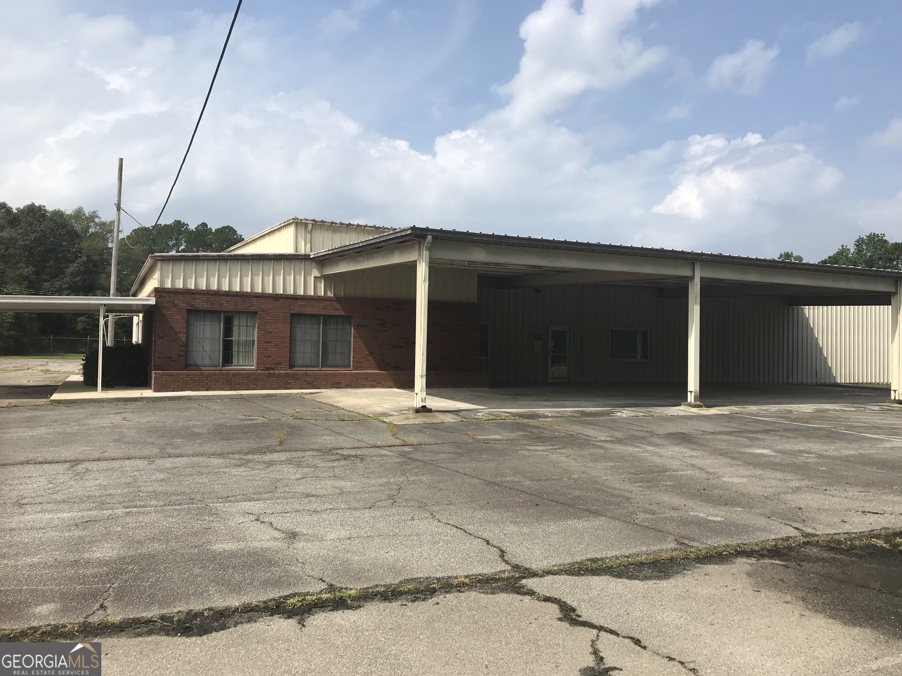 1141 Cochran HWY