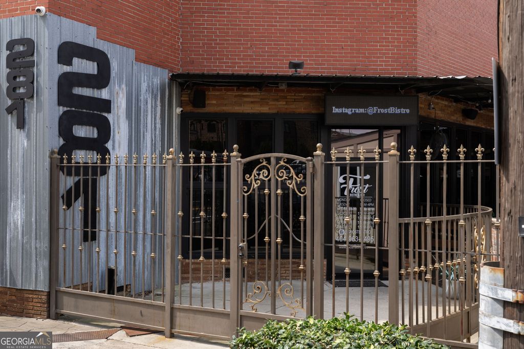 Photo of 281 Peters Street SW, Atlanta, GA 30313 (MLS # 10721905)