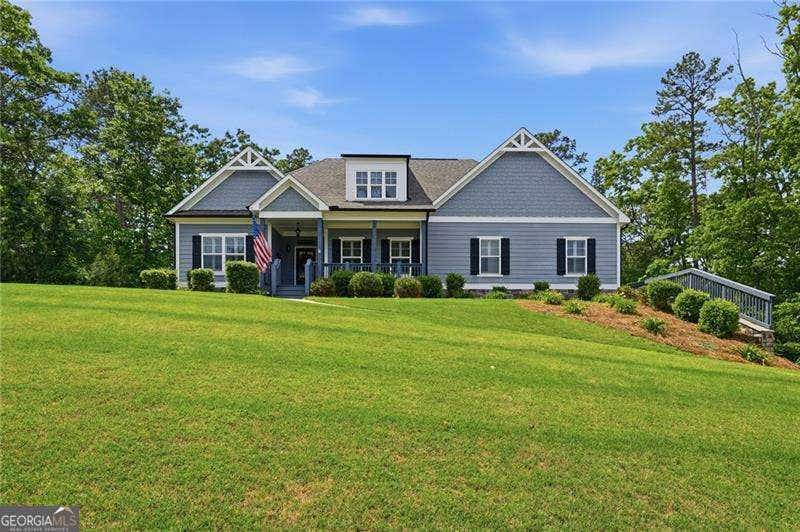Photo of 423 Spring Lake Hills, White, GA 30184 (MLS # 10784436)