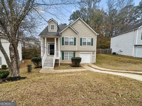 Photo of 4110 Robin Circle, Atlanta, GA 30349 (MLS # 10676291)