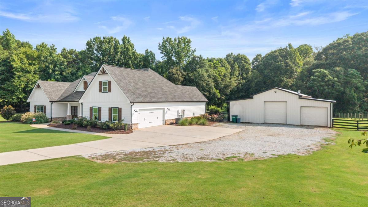 2890 Fears RD