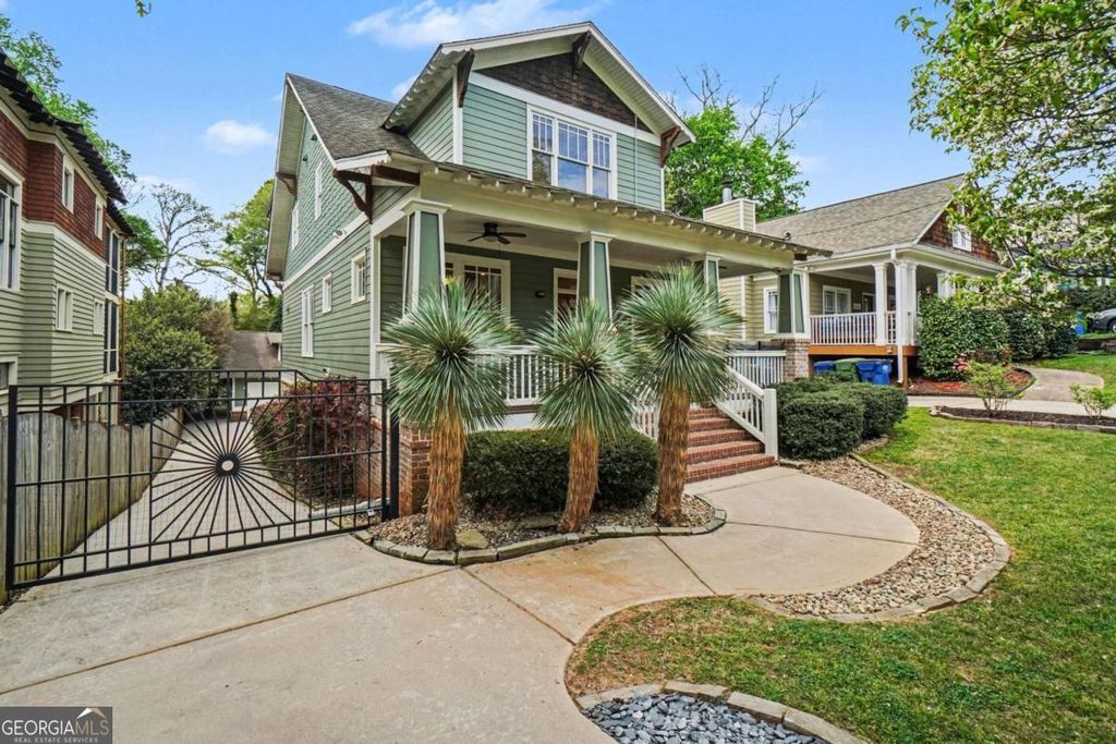 Photo of 2119 Oakview Road SE, Atlanta, GA 30317 (MLS # 10723728)