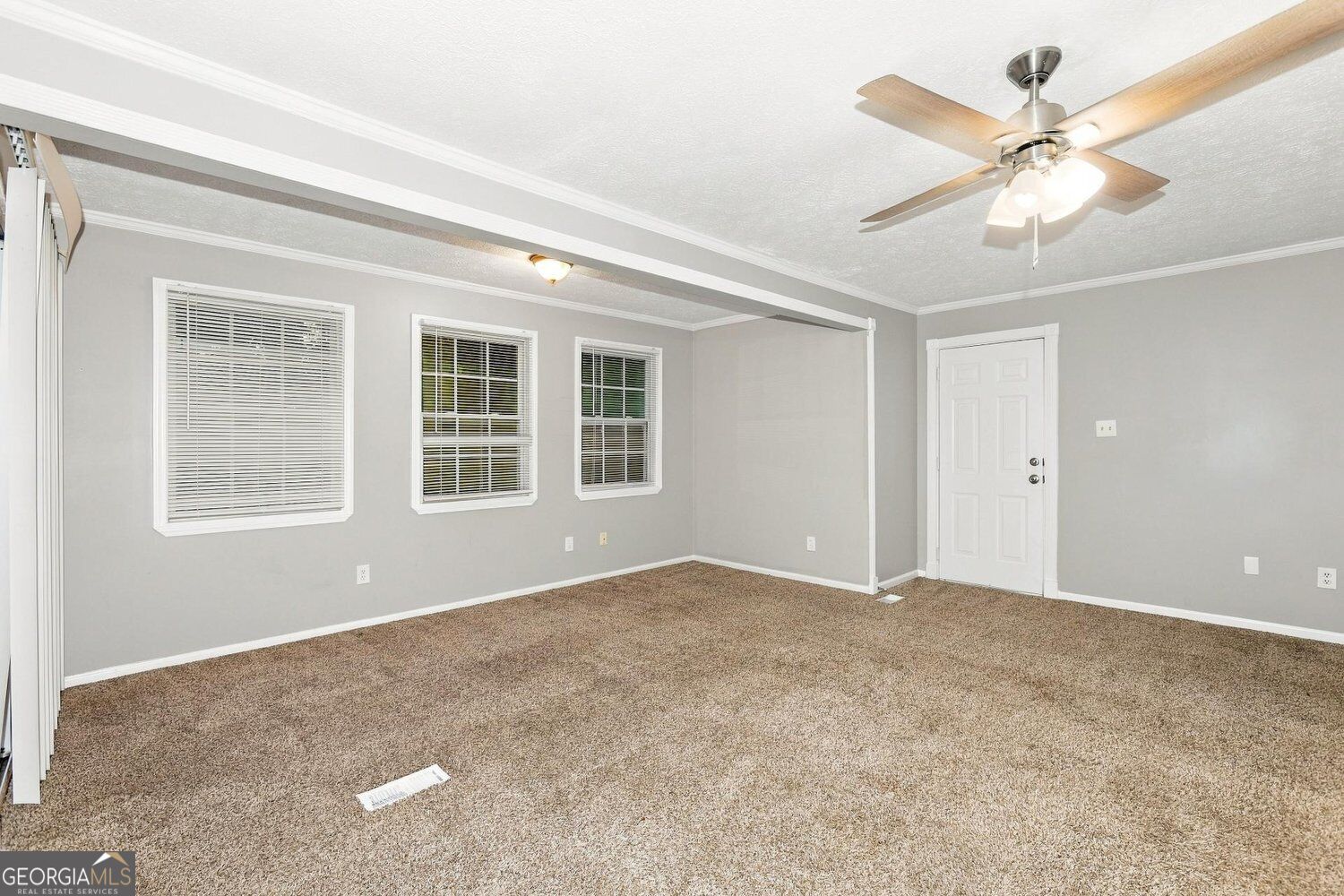 248 Essex DR