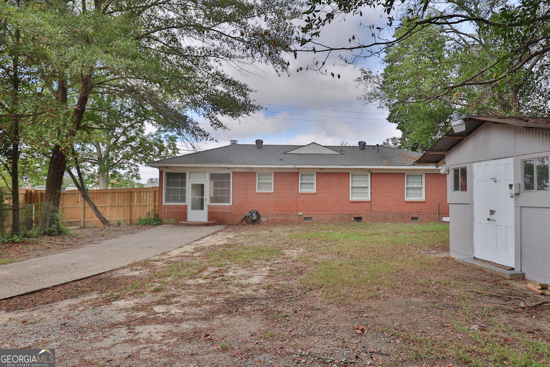 3402 MONTECELLO DR