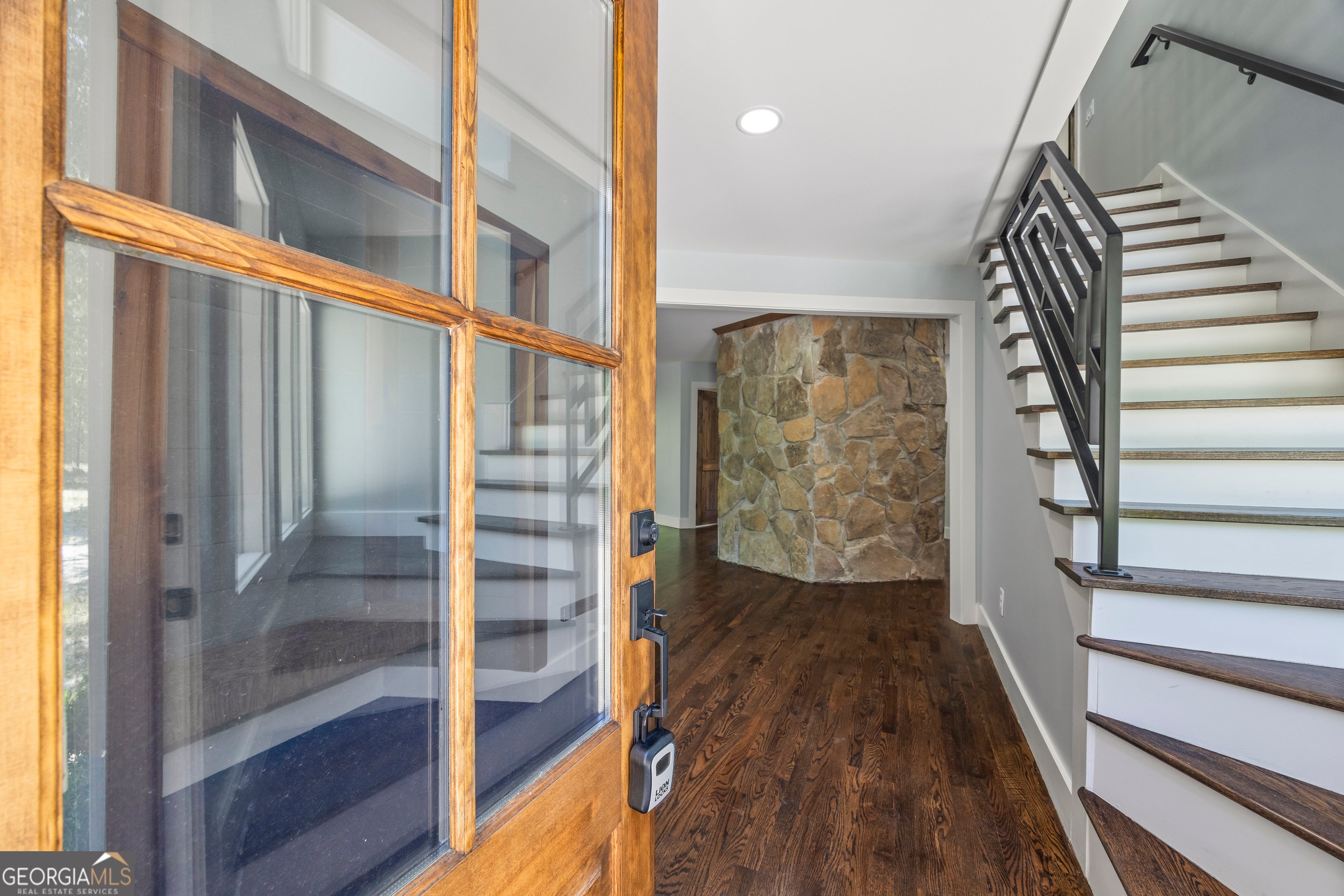484 Mountain Stream LN