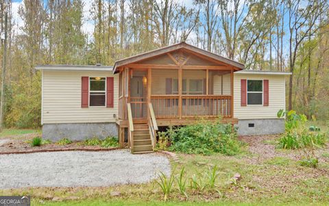 A home in Toccoa