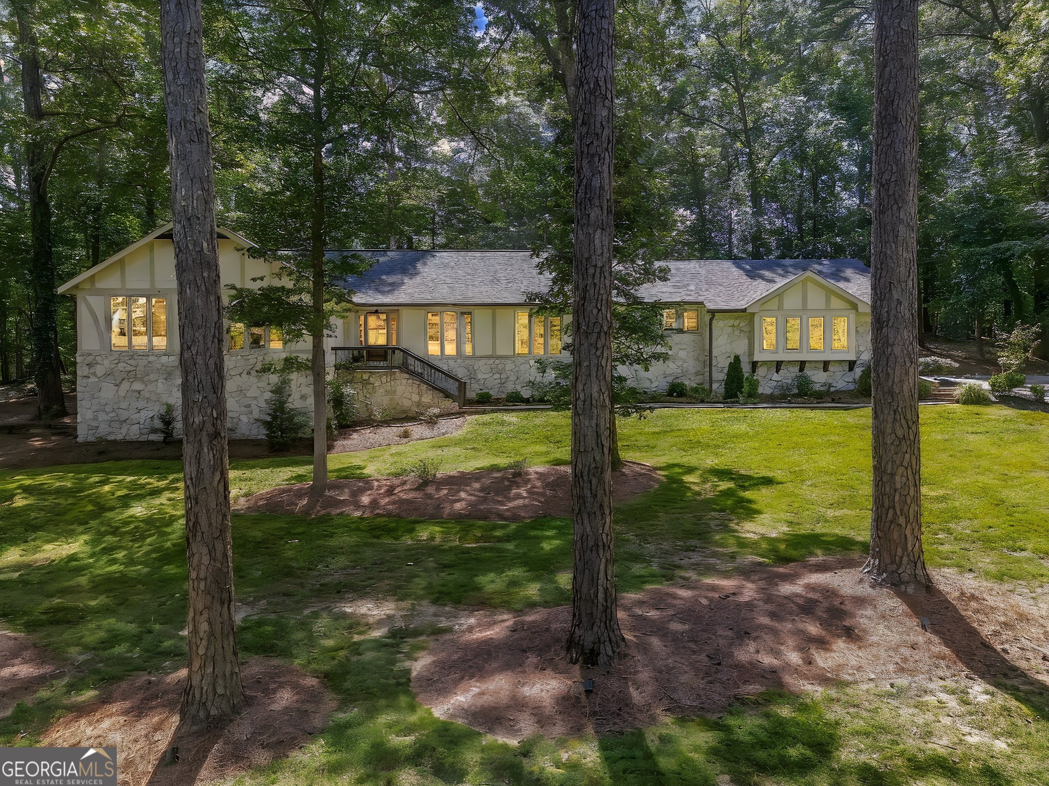 1 Huntington RD SW