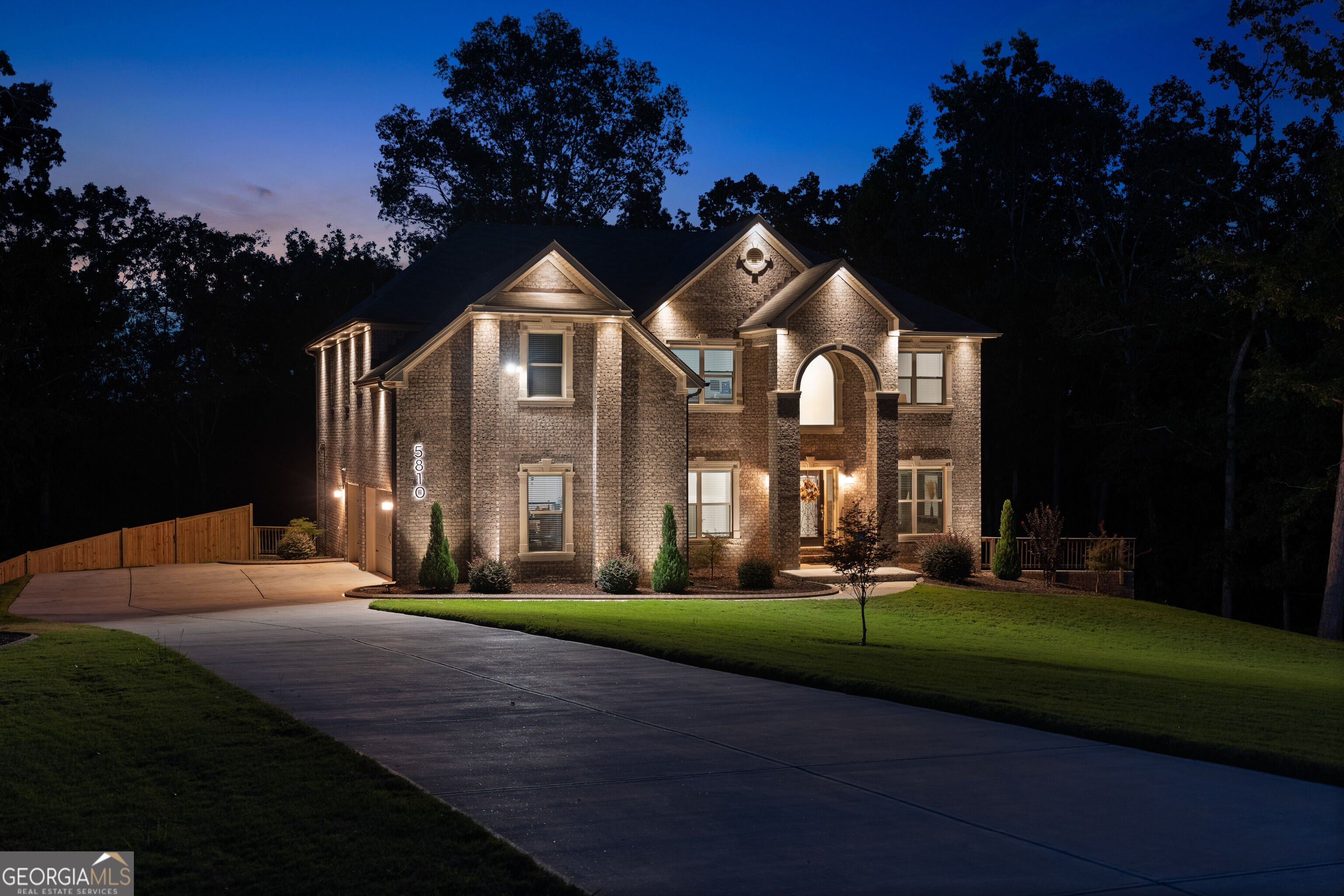5810 Langdale