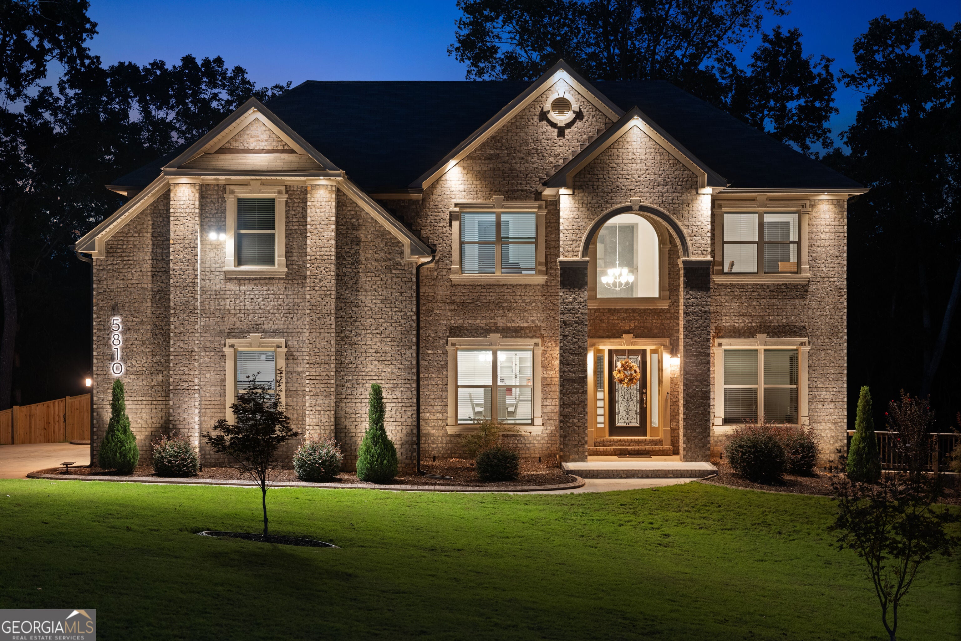 5810 Langdale