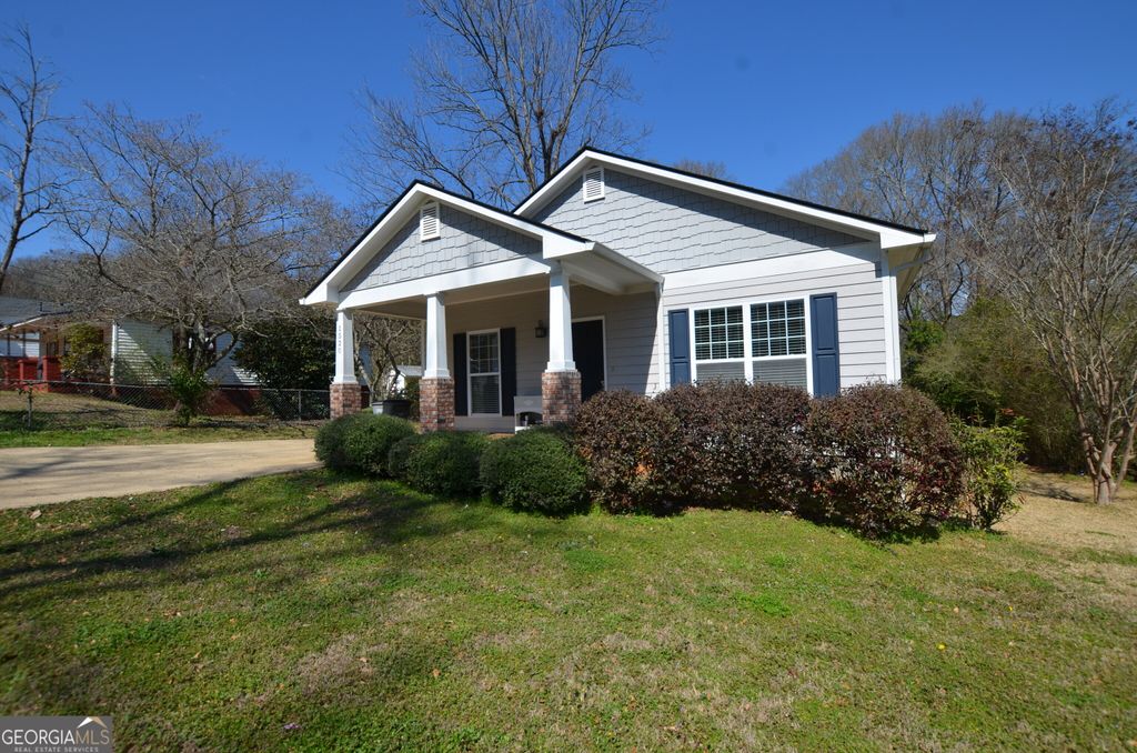 Photo of 1520 Brownwood Avenue, Lagrange, GA 30240 (MLS # 10702551)
