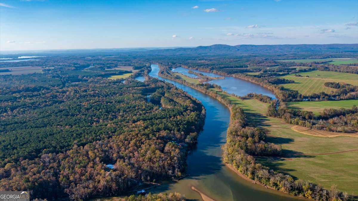 8006 Blacks Bluff RD SW