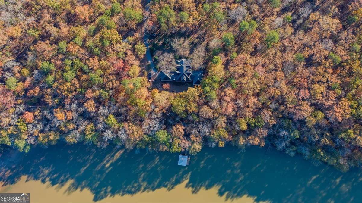 8006 Blacks Bluff RD SW